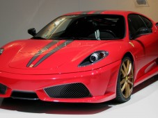 Giro in pista su una Ferrari F430 & soggiorno 1 notte