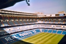 Pack regalo Real Madrid VIP PLUS con noche de hotel - 2 adultos + 1 niño(a)